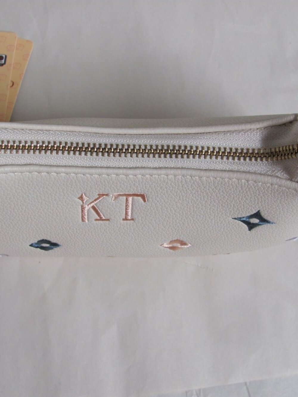 COW & KITTY LIMITED EDITION CROSSBODY PURSE NWT - Picture 8 of 16